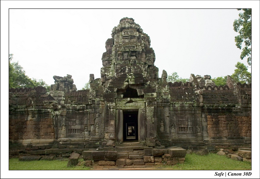 2006 - 07 - Temple angkor - Ta Som 08